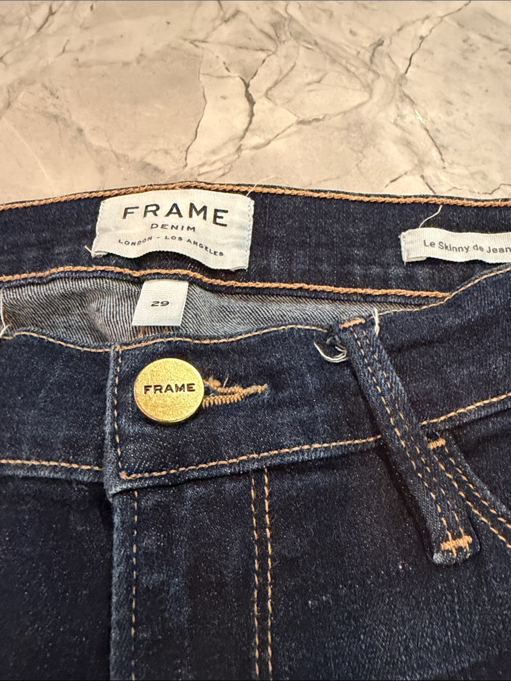 Frame Denim Women’s Indigo Skinny Jeans with Gold Button Size 29